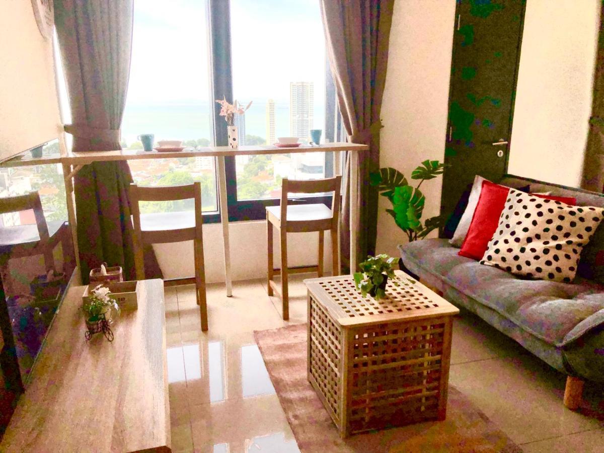 Tropicana 218 Macalister Netflix Unit By Blue Sky Holidays George Town Exterior photo
