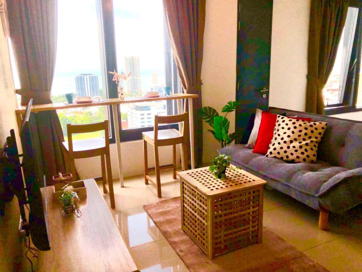 Tropicana 218 Macalister Netflix Unit By Blue Sky Holidays George Town Exterior photo