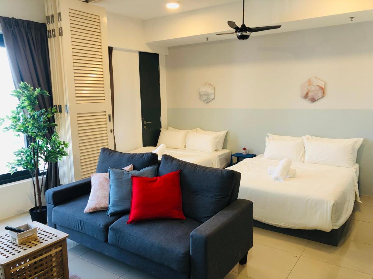 Tropicana 218 Macalister Netflix Unit By Blue Sky Holidays George Town Exterior photo