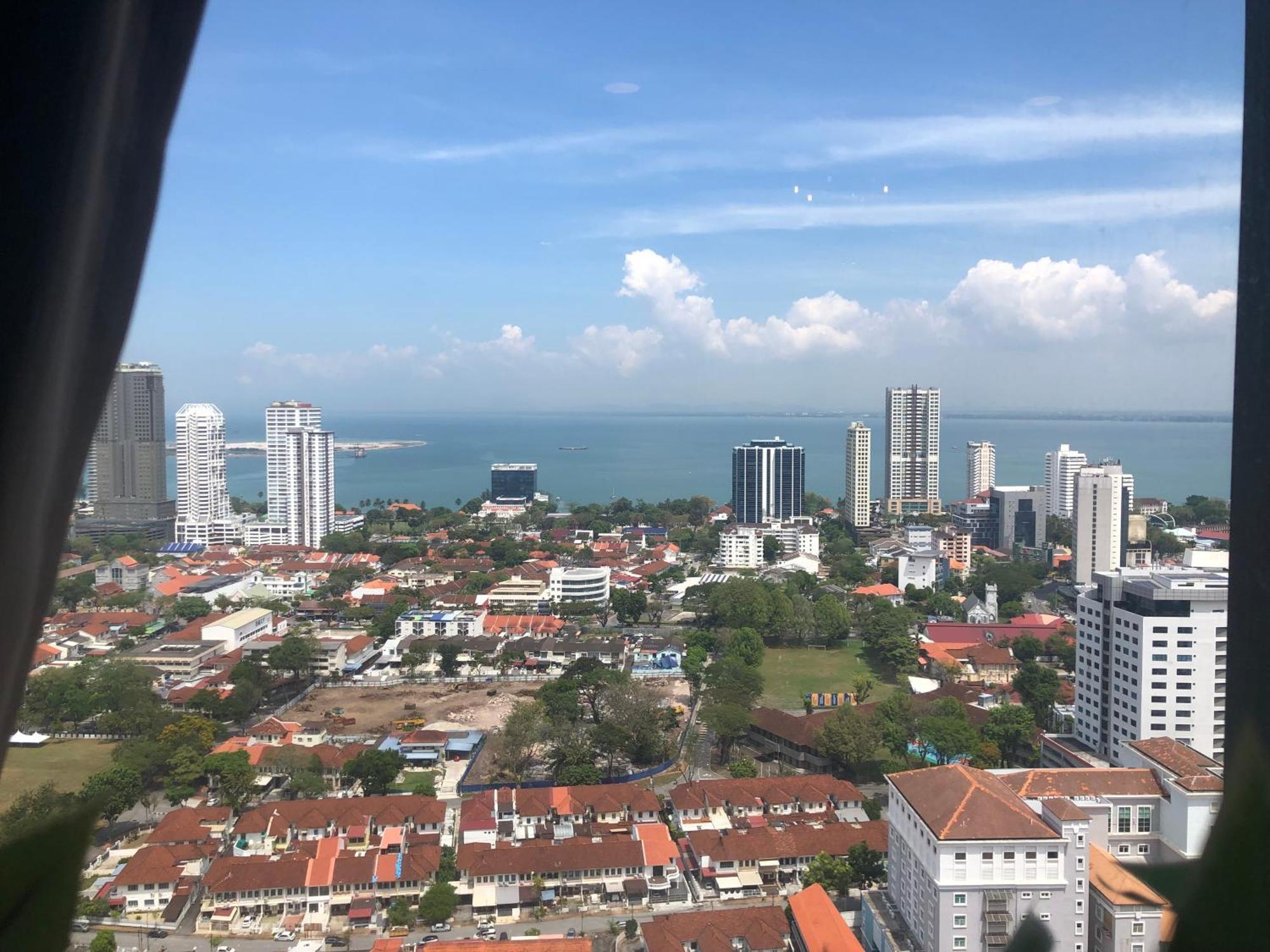 Tropicana 218 Macalister Netflix Unit By Blue Sky Holidays George Town Exterior photo