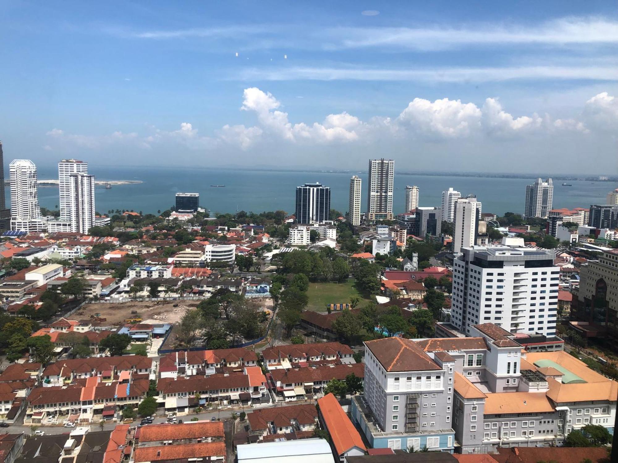 Tropicana 218 Macalister Netflix Unit By Blue Sky Holidays George Town Exterior photo