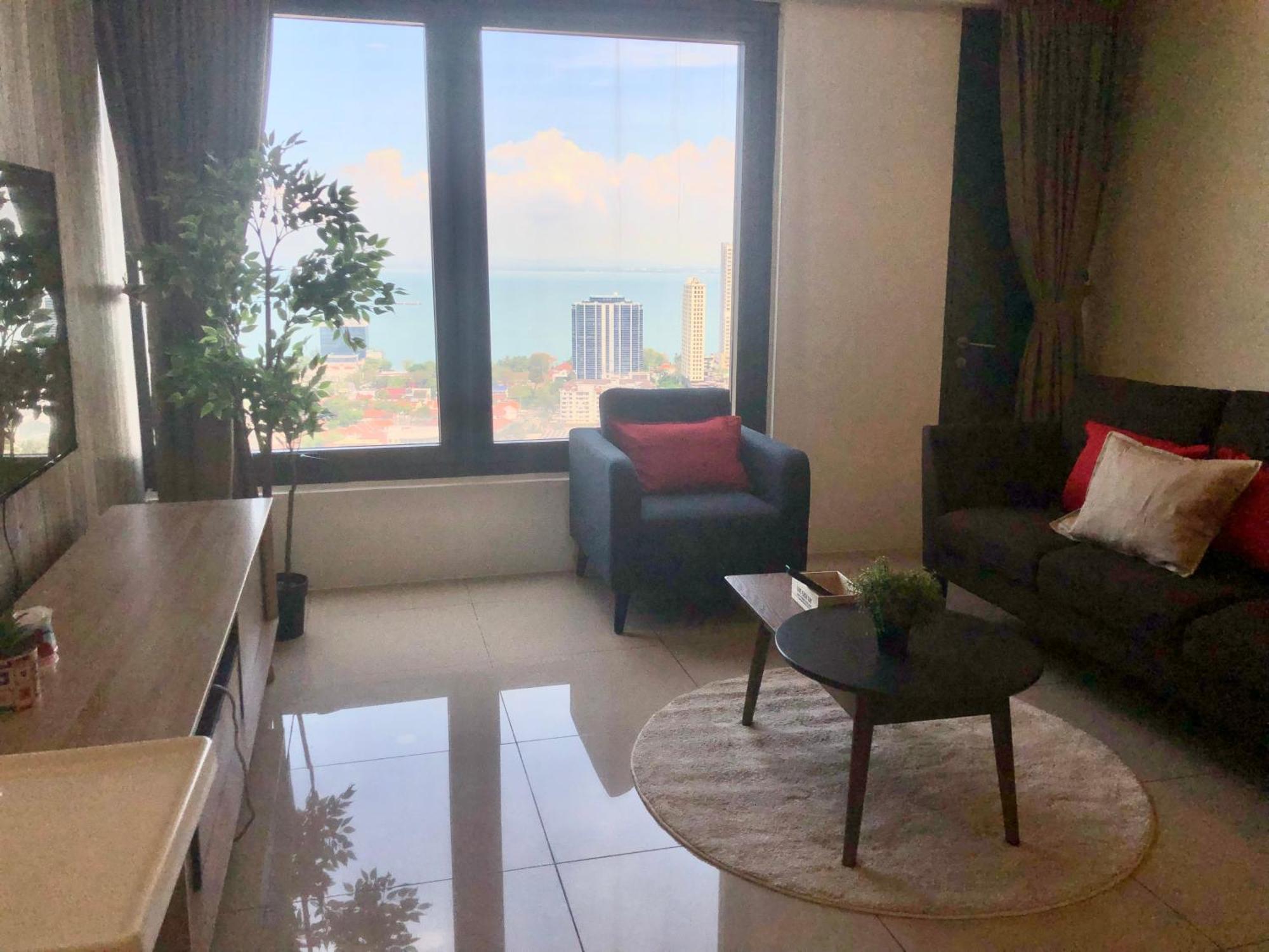 Tropicana 218 Macalister Netflix Unit By Blue Sky Holidays George Town Exterior photo