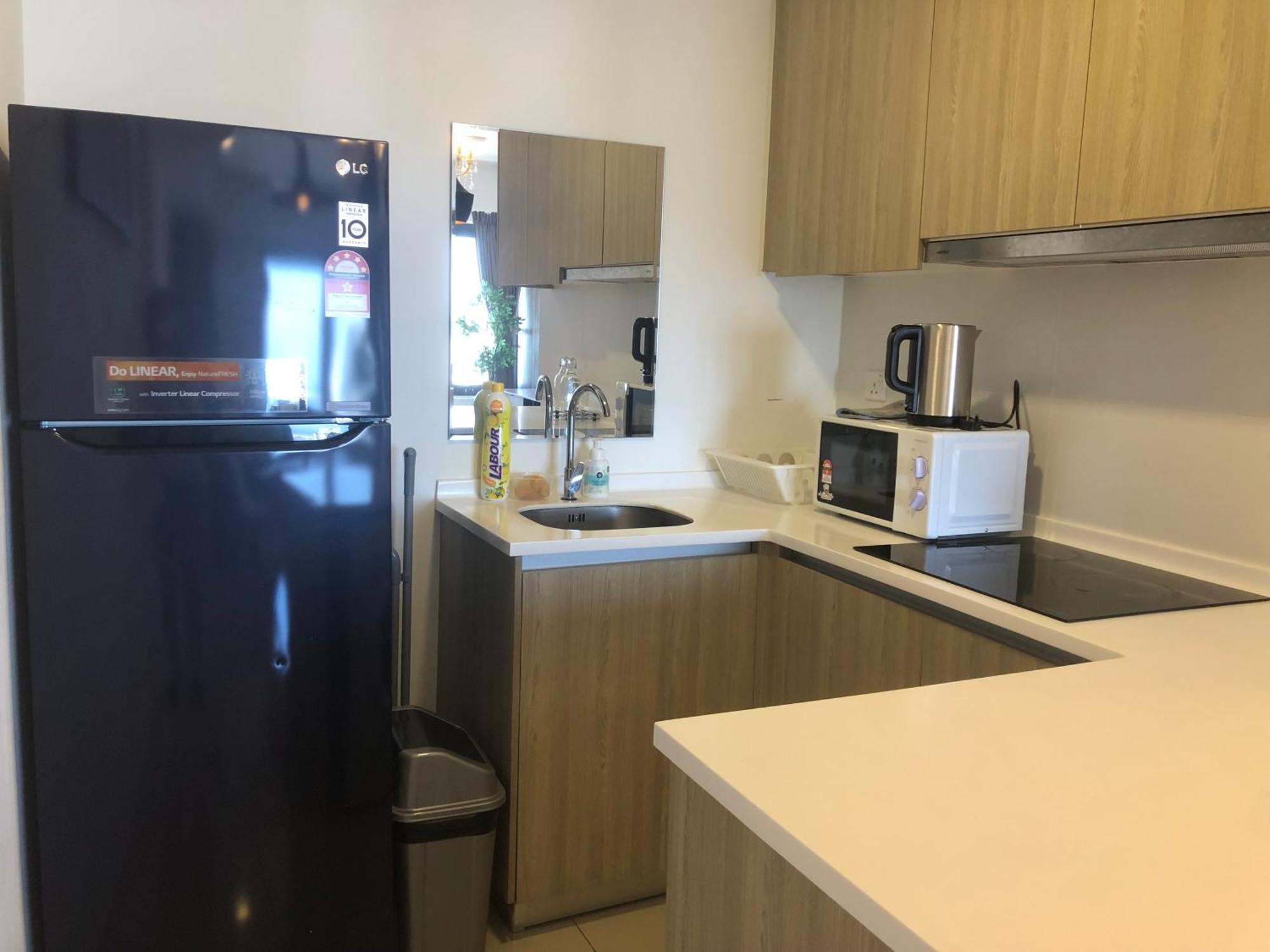 Tropicana 218 Macalister Netflix Unit By Blue Sky Holidays George Town Exterior photo