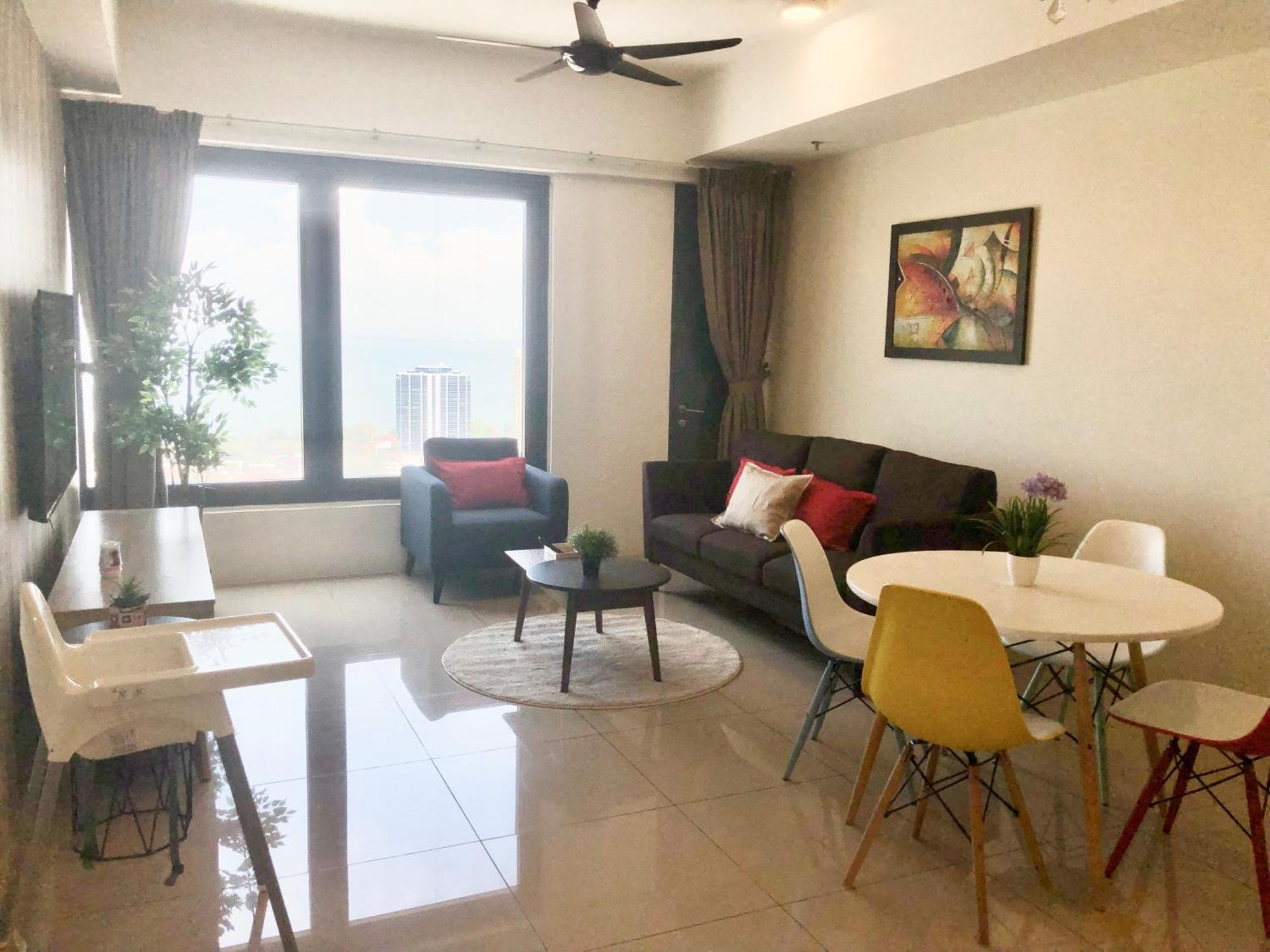 Tropicana 218 Macalister Netflix Unit By Blue Sky Holidays George Town Exterior photo